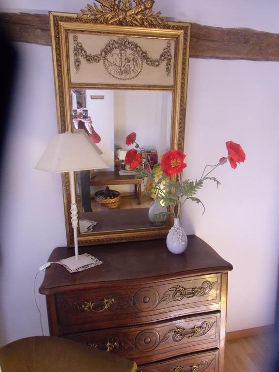 مبيت وإفطار روكمور Petit Grenier Douillet De Cathie المظهر الخارجي الصورة