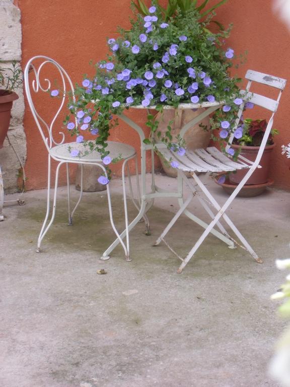 مبيت وإفطار روكمور Petit Grenier Douillet De Cathie المظهر الخارجي الصورة